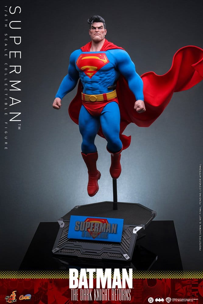 Batman: The Dark Knight Returns Figura Comic Masterpiece 1/6 Superman 34 cm
