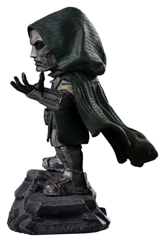 Avengers: Doomsday MiniCo Estatua Doctor Doom 15 cm
