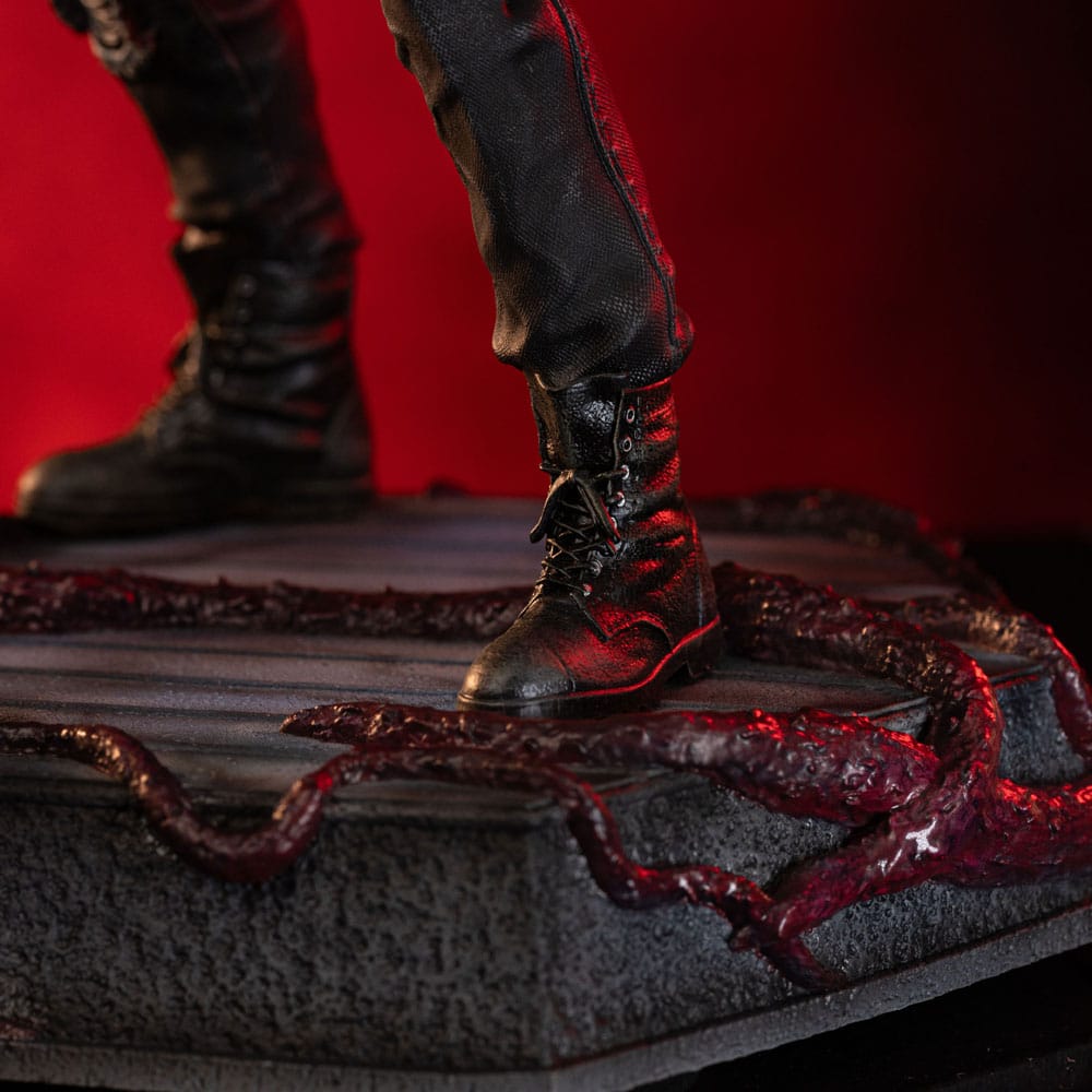 Stranger Things Estátua 1/10 Deluxe Art Scale Eddie Munson 20 cm