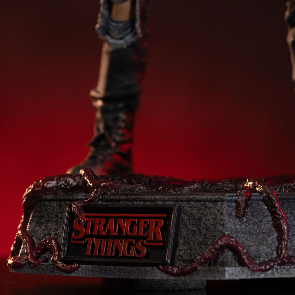 Stranger Things Estátua 1/10 Deluxe Art Scale Eddie Munson 20 cm