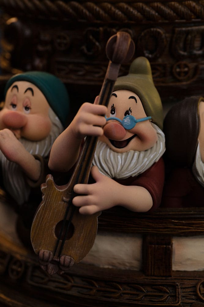 Snow White and the Seven Dwarfs Estatua 1/10 Art Scale Snow White and Dopey Deluxe Edition 21 cm