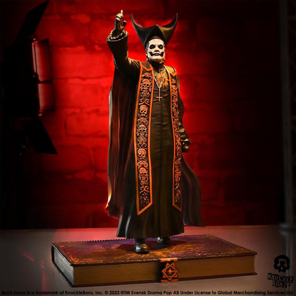 Ghost Estatua Rock Iconz 1/9 Papa Emeritus IV (Black Robes) 22 cm