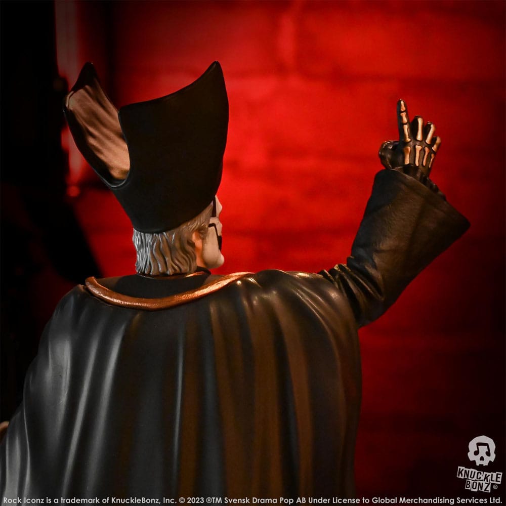 Ghost Estatua Rock Iconz 1/9 Papa Emeritus IV (Black Robes) 22 cm