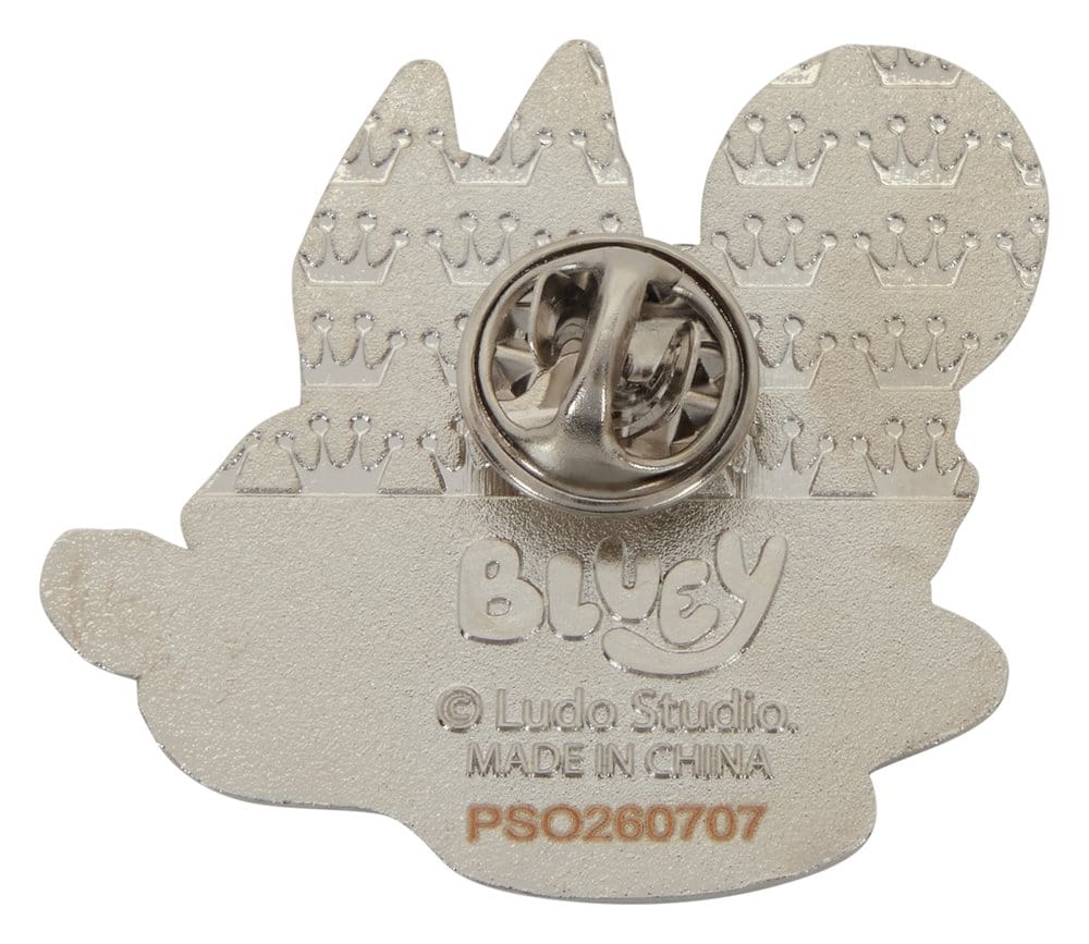 BBC by Loungefly Chapas esmaltadas Bluey Characters Blind Expositor (12)