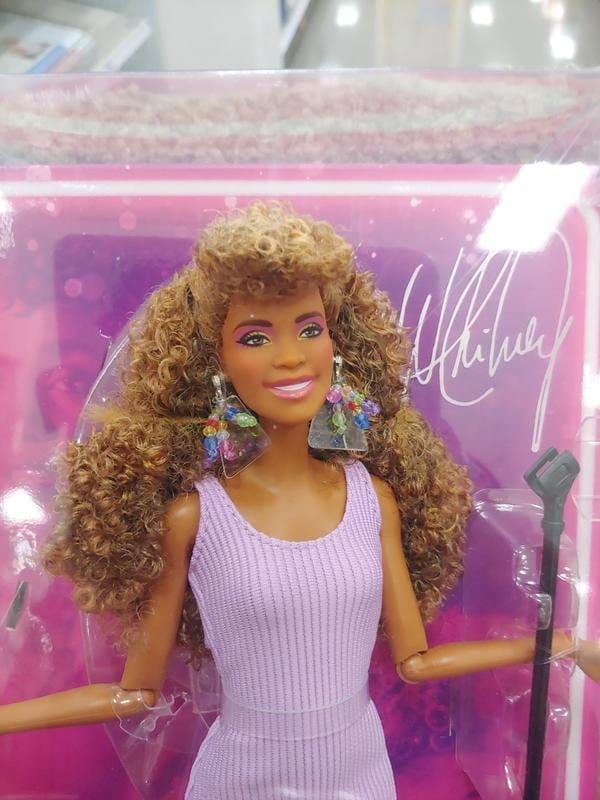 Whitney Houston Barbie Signature Muñeca I Wanna Dance with Somebody