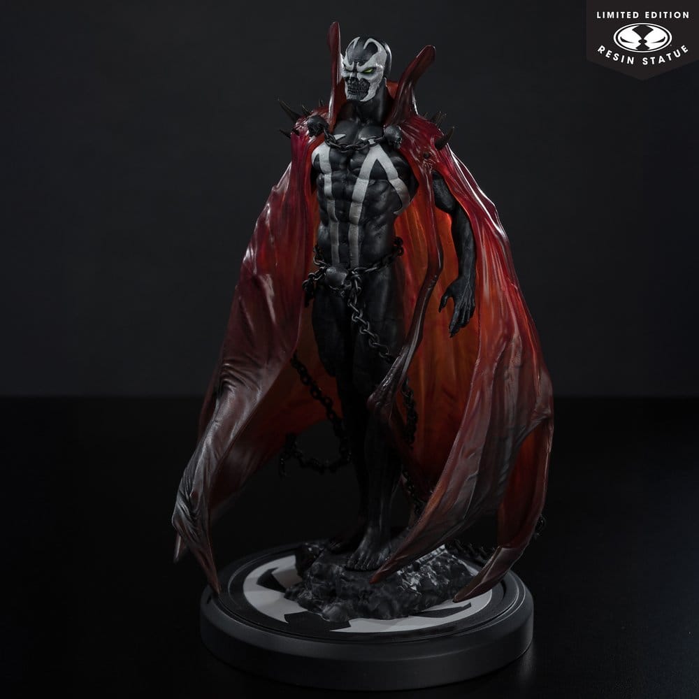SPAWN BLACK WHITE & RED ALL OVER  SPAWN BY PUPETEER LEE RESIN Estatua