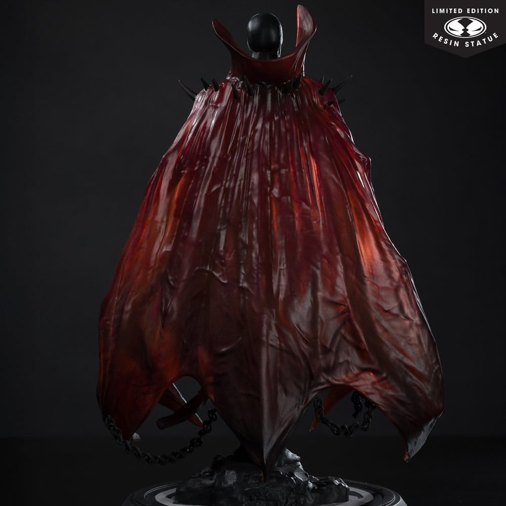 SPAWN BLACK WHITE & RED ALL OVER  SPAWN BY PUPETEER LEE RESIN Estatua