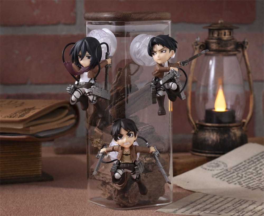Attack on Titan Tobimas Figuras Mini Blind Box Surtido (6)