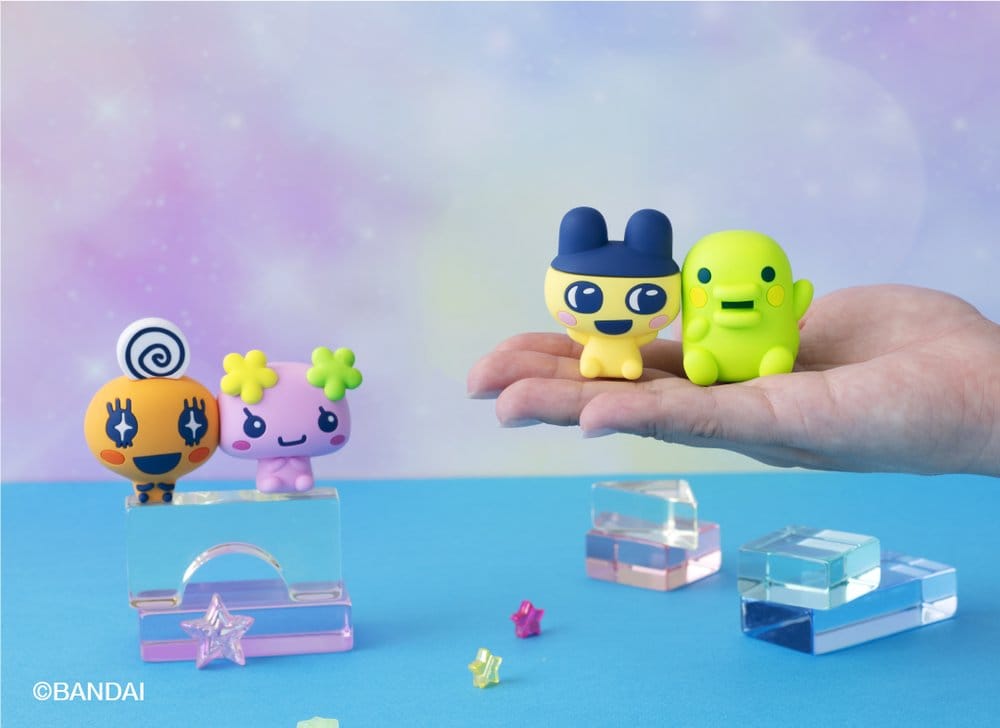 Tamagotchi PITAKYUT Figuras Mini 4 cm Caixa Mistério Expositor (4)