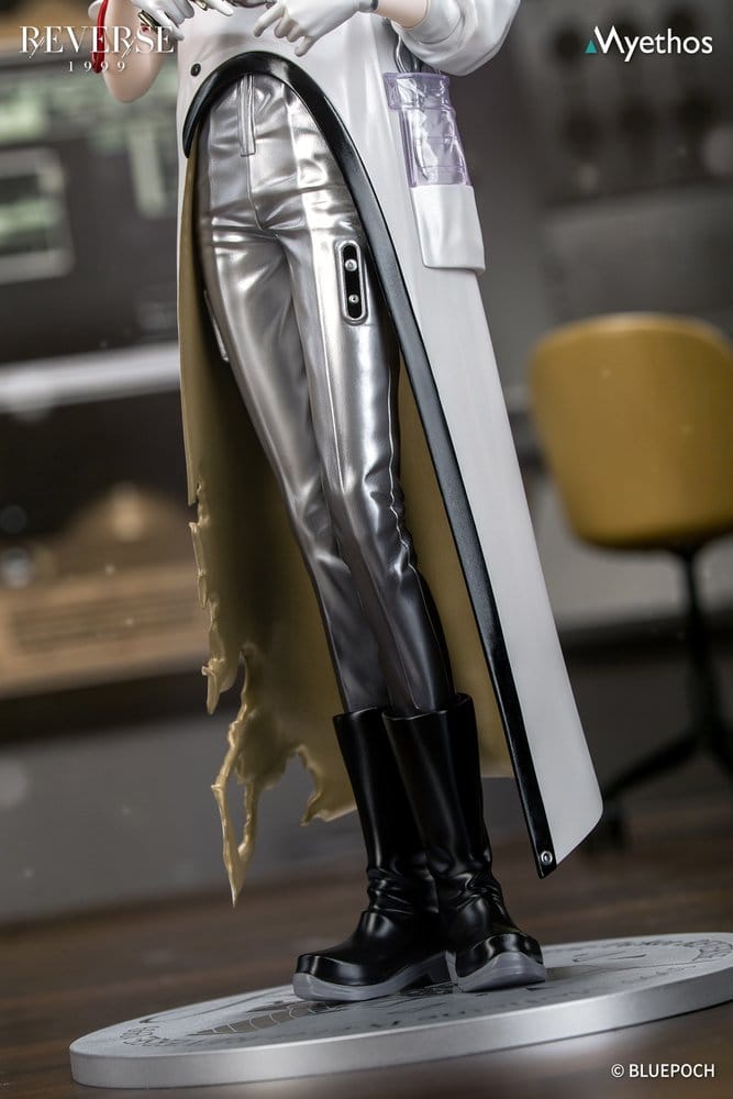 Reverse: 1999 Figura PVC Gift+ Medicine Pocket 23 cm