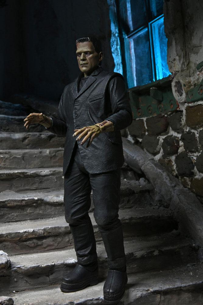 Figura Ultimate Frankenstein Monster Universal Monsters 18 cm