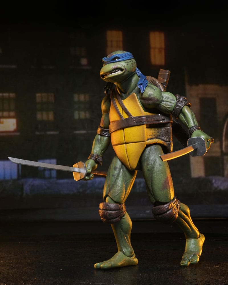 Tortugas Ninja (1990 Movie) Figura Roof Top Battle Shredder vs Leo 18 cm