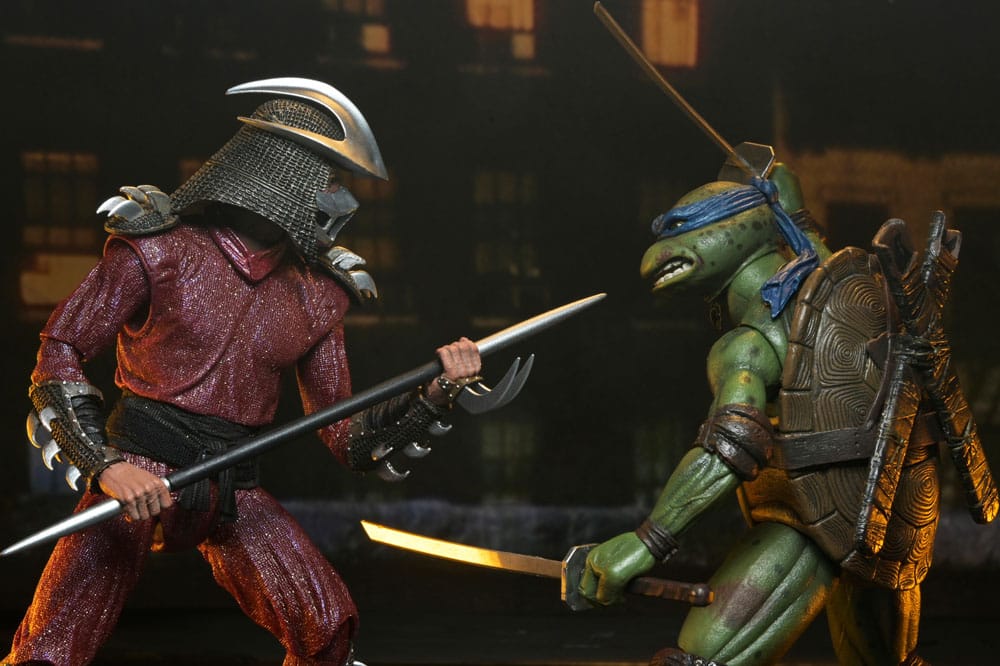 Tortugas Ninja (1990 Movie) Figura Roof Top Battle Shredder vs Leo 18 cm