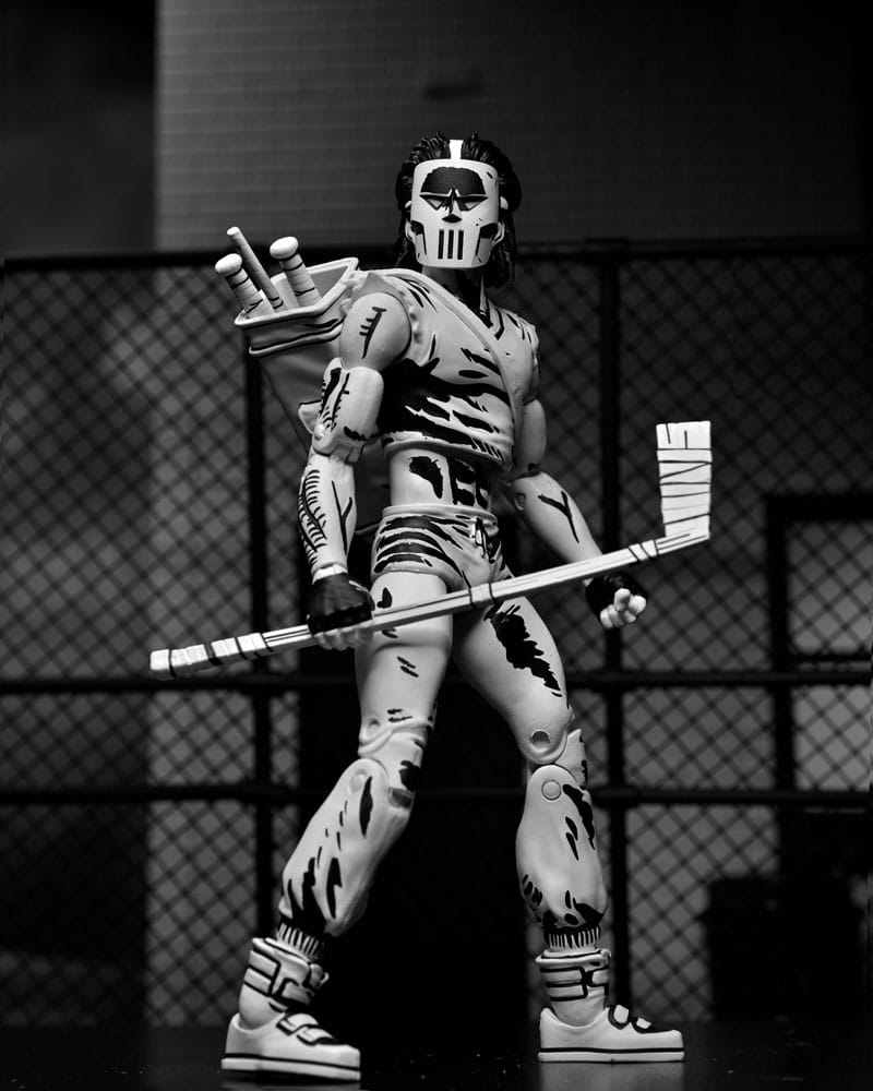 Teenage Mutant Ninja Turtles Figura Casey Jones Black & White 18 cm