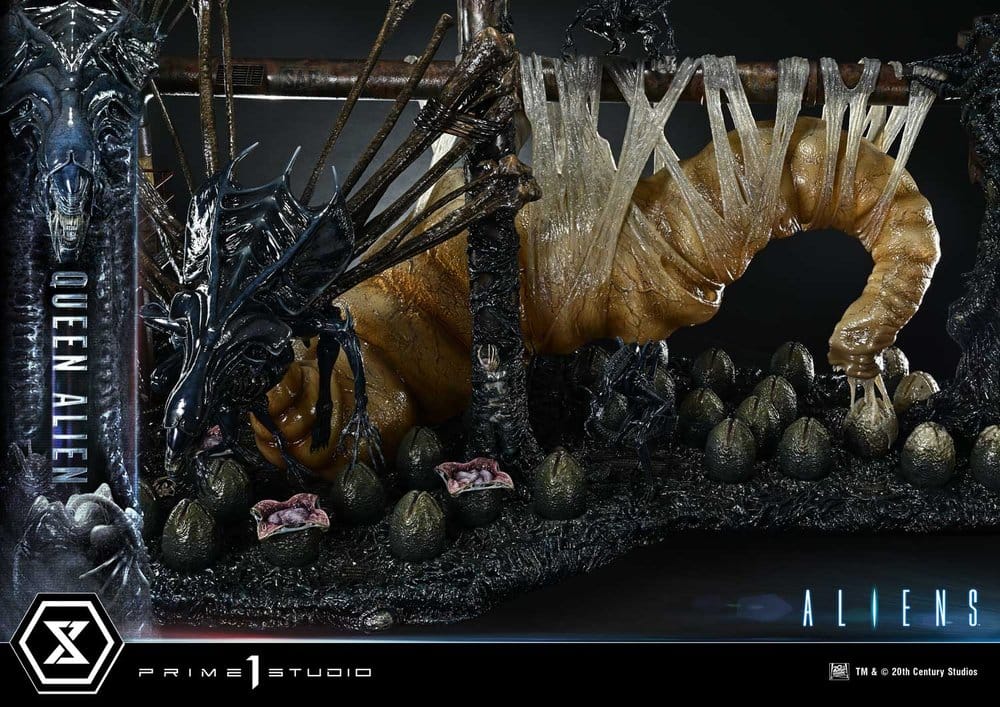 Aliens (Film) Ultimate Diorama Masterline Estatua Queen Alien 75 cm