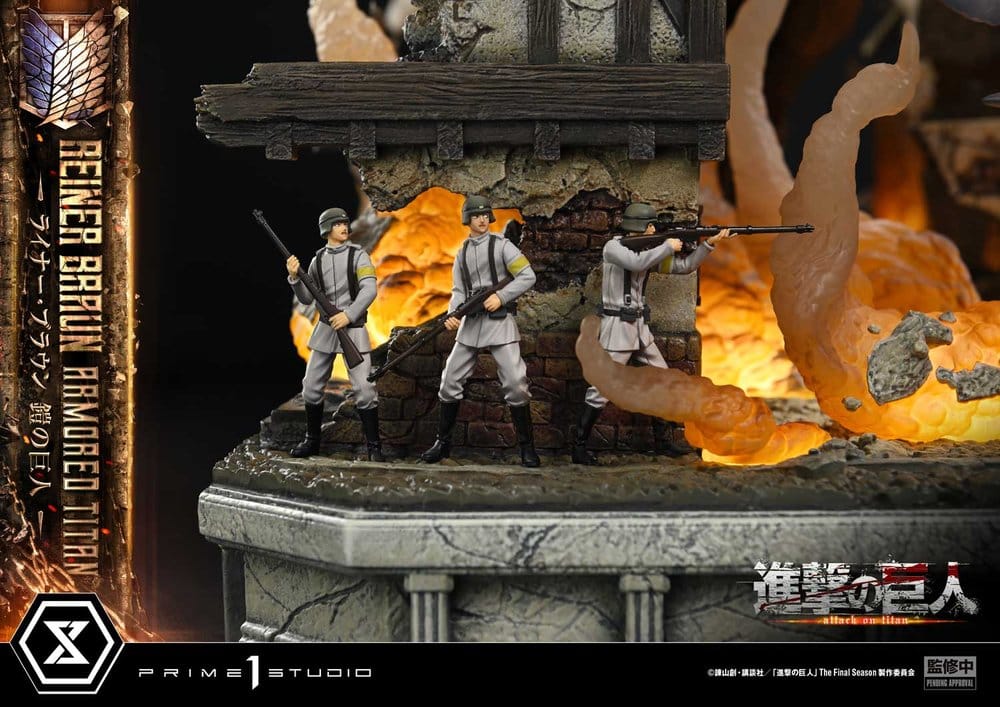 Ataque a los Titanes (TV animation) Ultimate Diorama Masterline Estatua Reiner Braun Armored Titan 75 cm