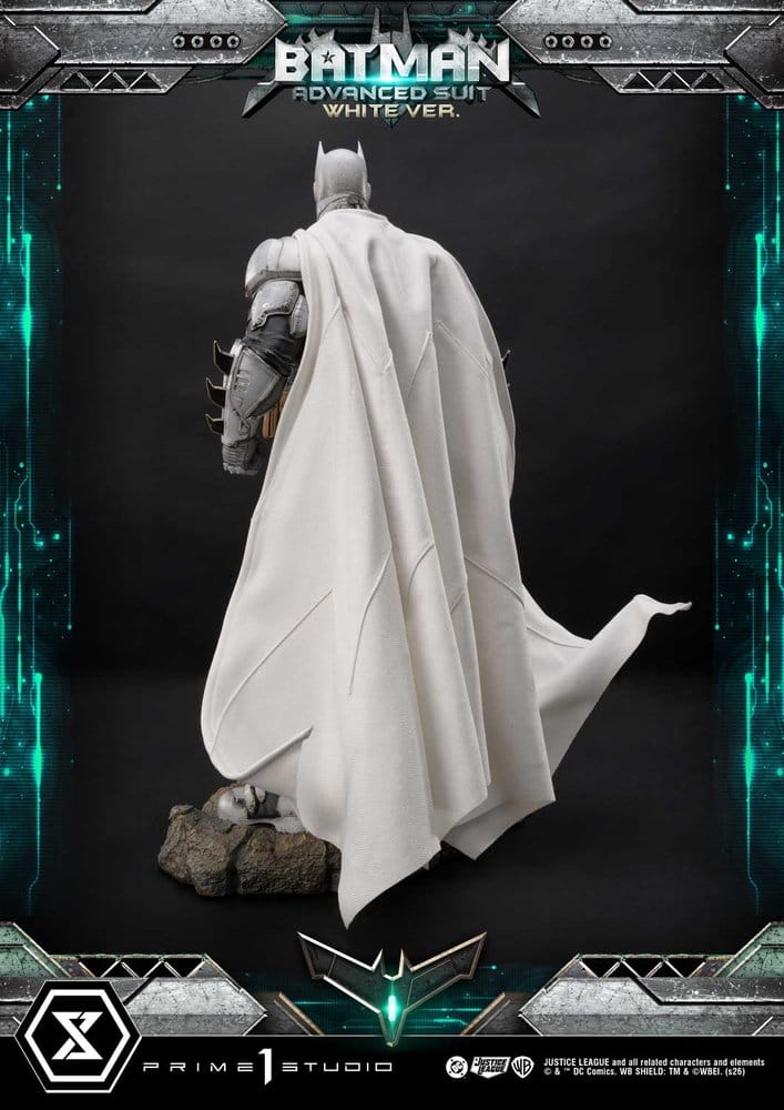 DC Comics Ultimate Museum Masterline Estátua Batman Advanced Suit White Version (Design By Josh Nizzi) 51 cm