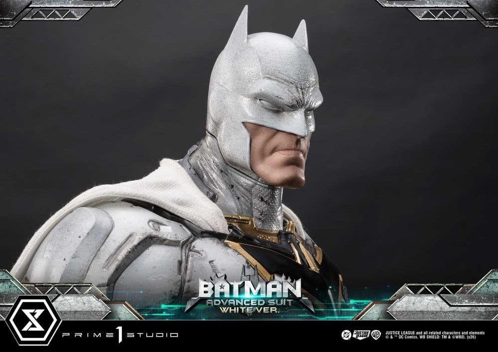 DC Comics Ultimate Museum Masterline Estátua Batman Advanced Suit White Version (Design By Josh Nizzi) 51 cm