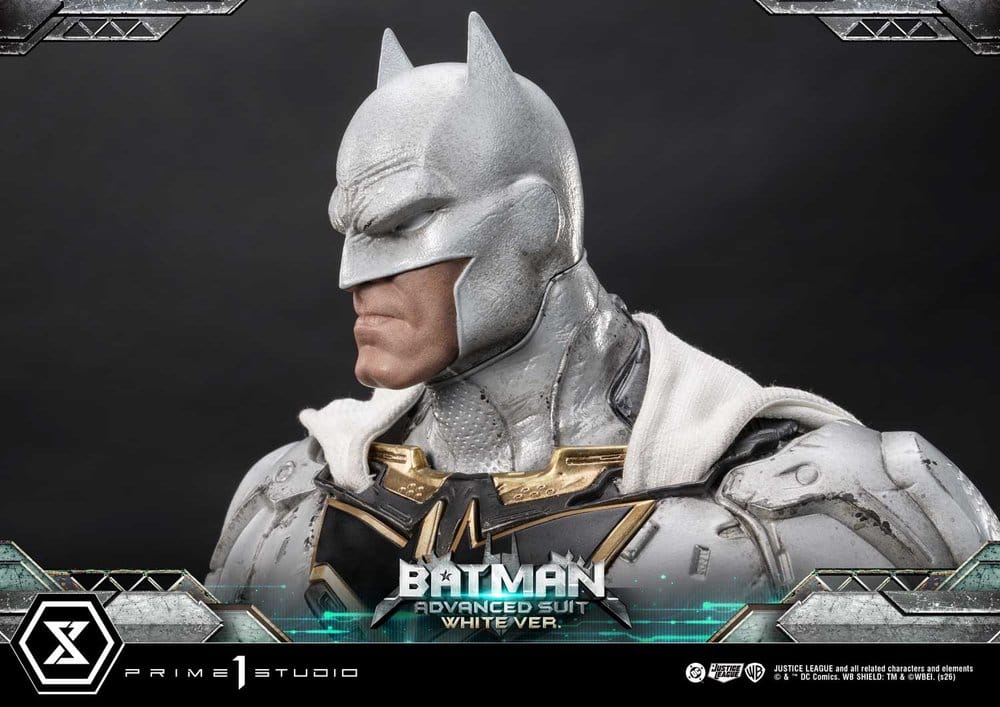 DC Comics Ultimate Museum Masterline Estátua Batman Advanced Suit White Version (Design By Josh Nizzi) 51 cm