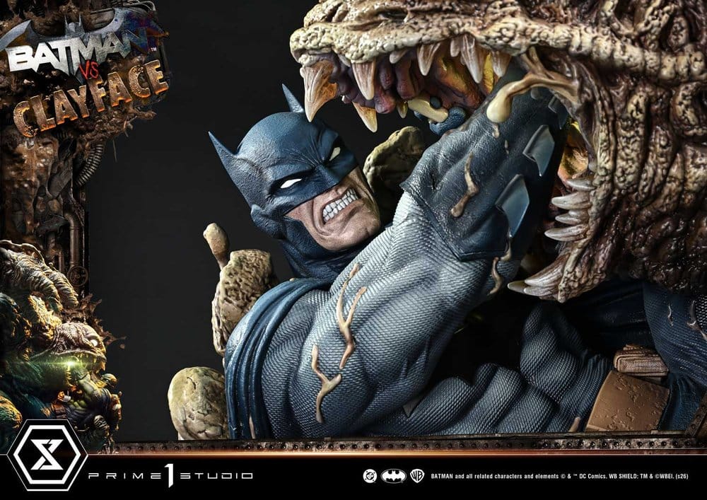 Estátua DC Comics Ultimate Premium Masterline Series 1/4 Batman VS Clayface 83 cm
