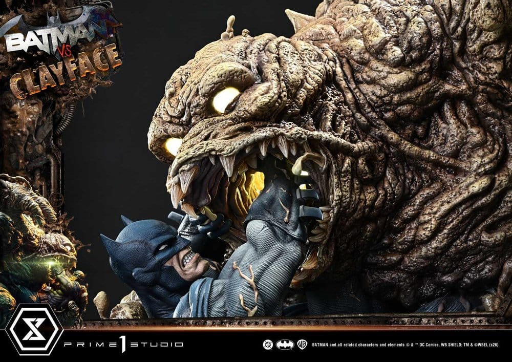 Estátua DC Comics Ultimate Premium Masterline Series 1/4 Batman VS Clayface 83 cm