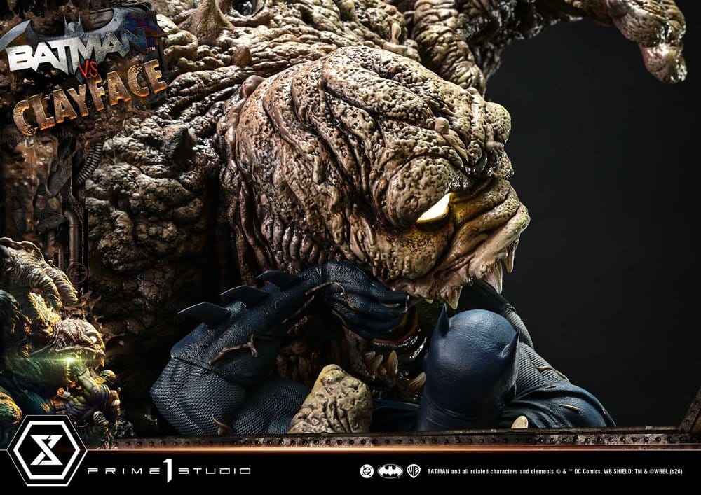 Estátua DC Comics Ultimate Premium Masterline Series 1/4 Batman VS Clayface 83 cm