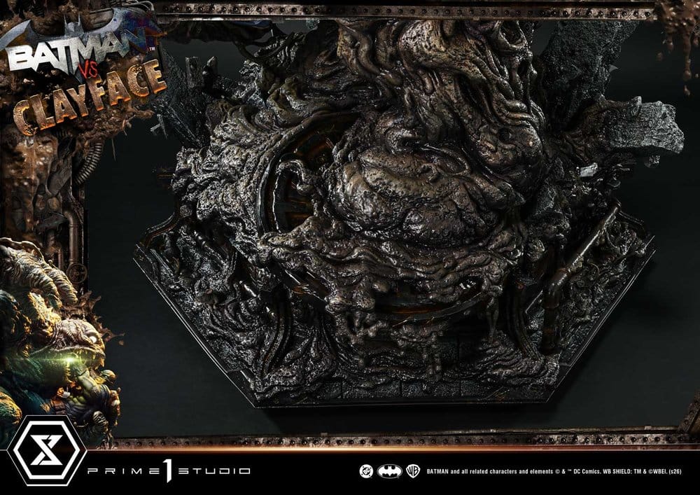 Estátua DC Comics Ultimate Premium Masterline Series 1/4 Batman VS Clayface 83 cm