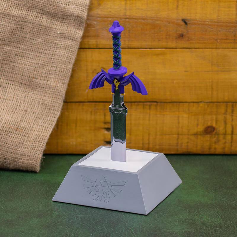 Legend of Zelda Candeeiro Master Sword