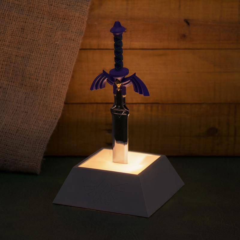 Legend of Zelda Candeeiro Master Sword