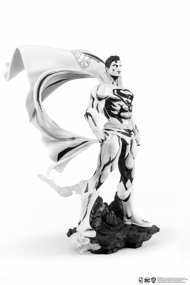 O Homem de Aço PX Estátua PVC 1/8 SDCC 2024 Superman Black & White Version 36 cm