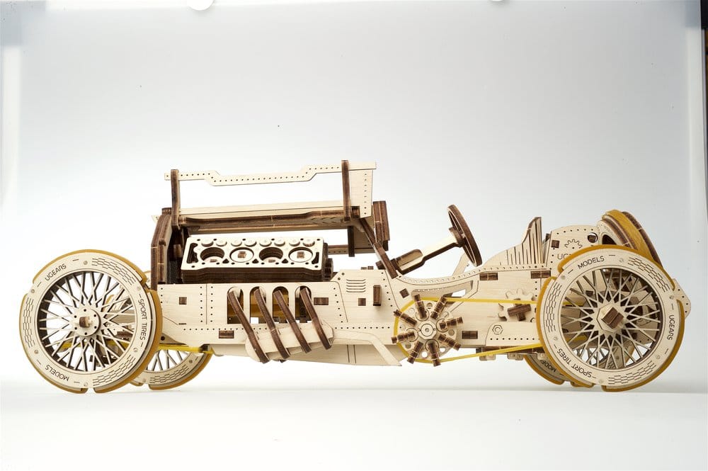 Ugears Puzzle de madera 3D Coche Grand Prix U-9