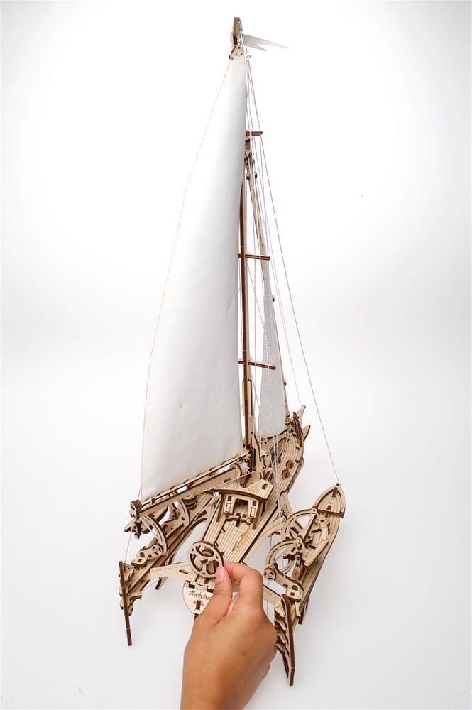 Ugears Puzzle de madera 3D Trimaran Merihobus