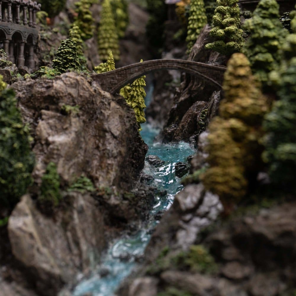 El Señor de los Anillos Entorno en Miniatura Rivendell 28 cm